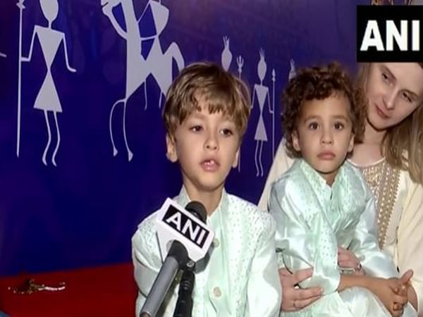 Bhubaneshwar: 7-year-old kid from Poland impresses with Indian songs at Pravasi Bharatiya Divas