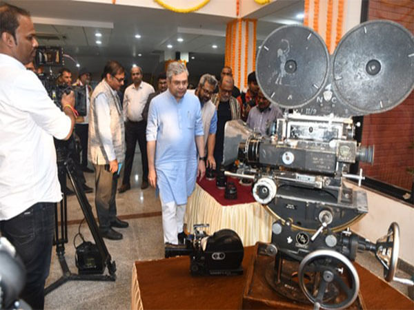 Ashwini Vaishnaw inaugurates FTII's cinema theatre-cum-auditorium Ashwini Vaishnaw inaugurates FTII's cinema theatre-cum-auditorium