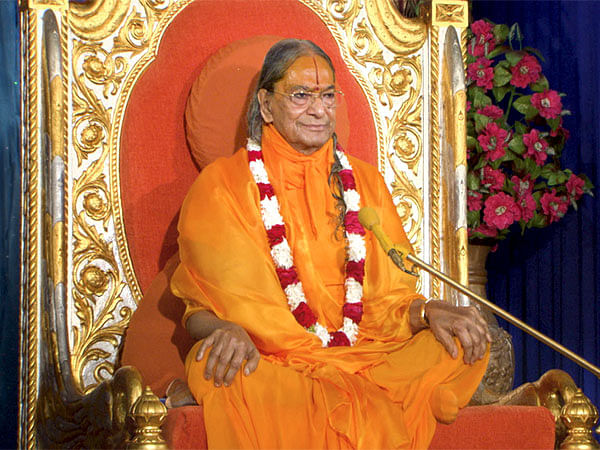 Jagadguru Kripalu Ji Maharaj: World's Fifth Jagadguru Who Elevated Humanity