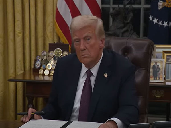 Trump revokes security clearances of former officials who signed letter on Hunter Biden's laptop 