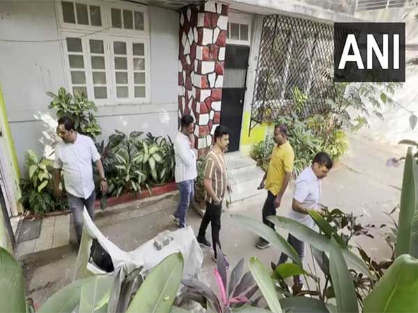 Saif stabbing case: Accused's fingerprints found at actor's Bandra residence Saif stabbing case: Accused's fingerprints found at actor's Bandra residence
