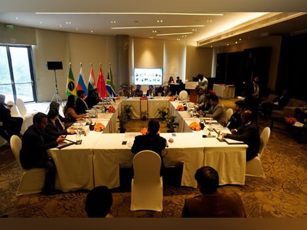 Education for All: Policymakers and Industry Leaders Unite to Drive Digital Transformation in Education at BRICS CCI Roundtable