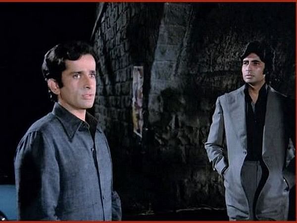 Amitabh Bachchan, Shashi Kapoor starrer 'Deewaar' to have special screening for its 50th anniversary