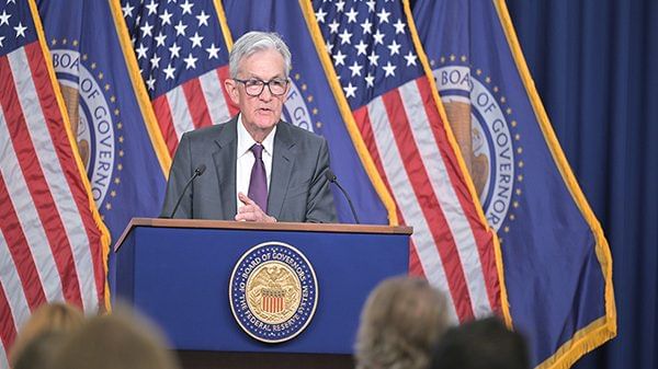 Federal Reserve keeps interest rates unchanged in unanimous decision