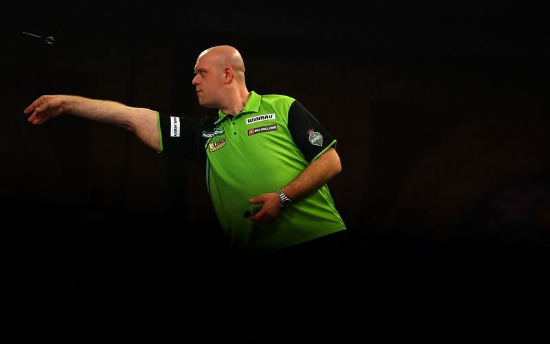 Darts'Green Machine' Van Gerwen through to World Darts Championship