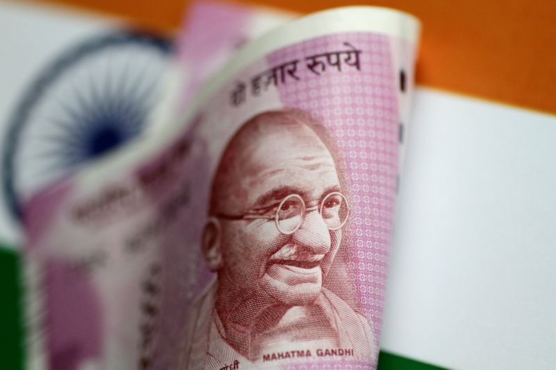 India rupee onshoreNDF arbitrage widens, new alltime low in sight