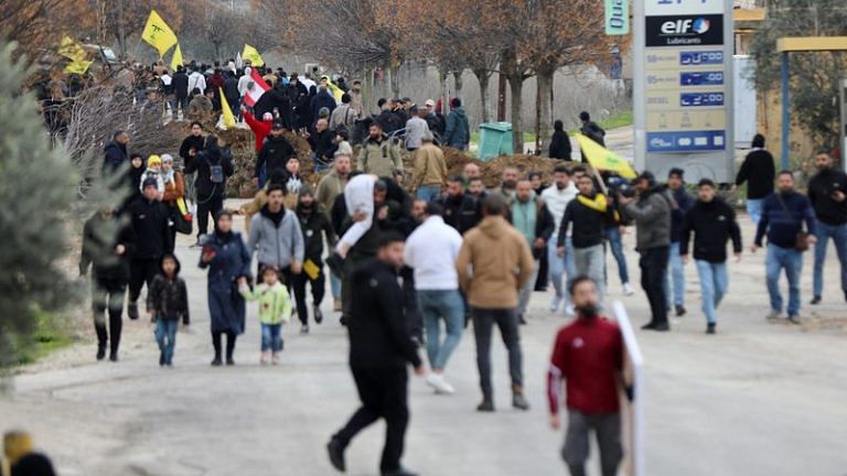 Israeli forces kill 11 in South Lebanon as thousands attempt to return home, Lebanese govt says