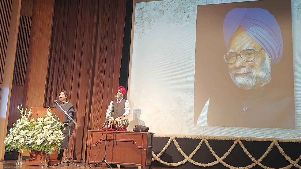 Dr Manmohan Singh's daughter singing at the event | Sourav Roy Barman | ThePrint