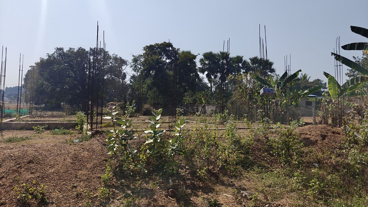 अपने सपनों का घर बनाने के लिए मुकेश चंद्राकर द्वारा खरीदा गया प्लॉट | फोटो: मयंक कुमार/दिप्रिंट