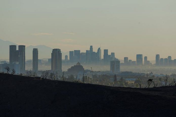 Santa Ana winds pick up, threatening fire-ravaged Los Angeles anew