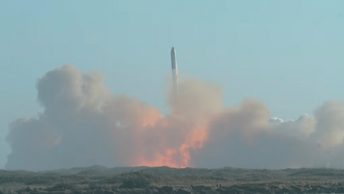 SpaceX's Starship rocket is pictured after launching as seen from South Padre Island near Brownsville, Texas, U.S. on 16 January 2025. | Gabriel V. Cardenas | Reuters