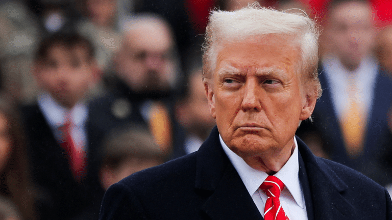 Triumphant Trump promises show of strength on return to White House