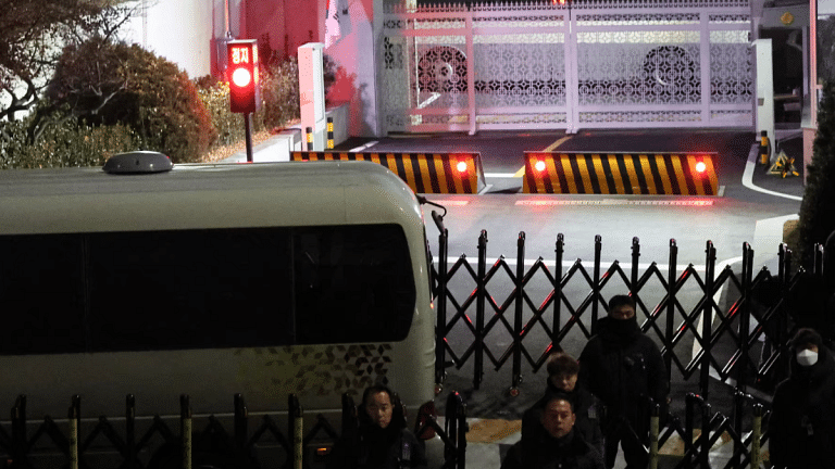 South Korean investigators fail to arrest impeached President Yoon because of security stand-off