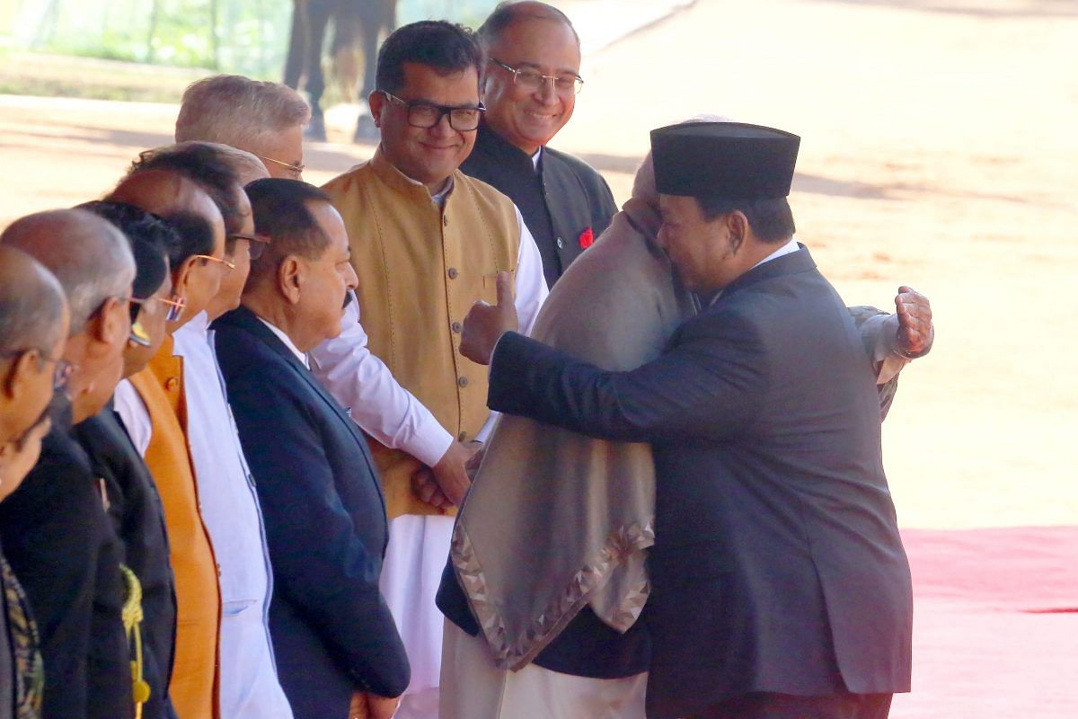 The Indonesian president hugs PM Modi after receiving the guard of honor | Praveen Jain | ThePrint