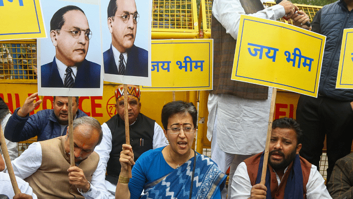 LOP Atishi and other AAP MLAs protest outside Vidhansabha after not being allowed to enter the Delhi Assembly | Suraj Singh Bisht | ThePrint