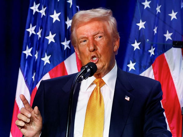 Trump welcomes return of US detainees, says Venezuela agreed to take back 