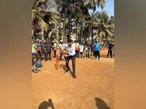Former UK PM Rishi Sunak plays cricket in Mumbai