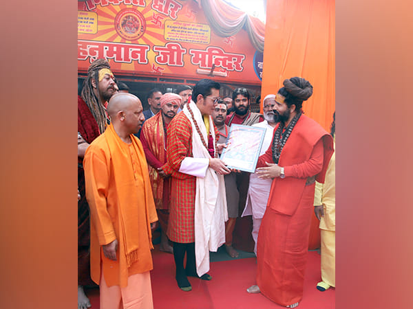 Bhutan's King joins Uttar Pradesh CM Adityanath for prayers, rituals at Mahakumbh