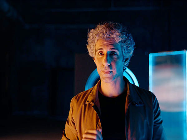Jim Sarbh's 'Next, Please' gives glimpse of modern relationships with touch of virtual reality 
