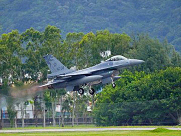Taiwan reports increased Chinese military activity with aircraft, vessels, and balloons near island