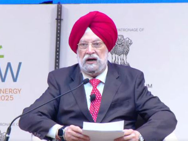 Oil and Gas to remain crucial despite rise of renewable energy says Hardeep Singh Puri