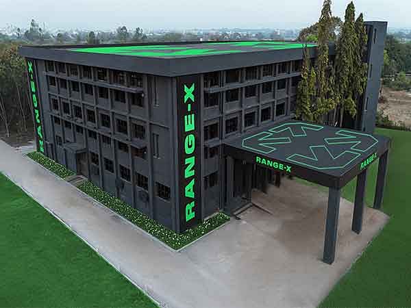 Kinetic Group commissions battery manufacturing plant in Maharashtra's Ahmednagar; annual capacity is 60,000 units