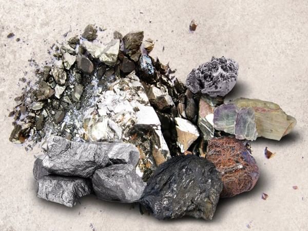 Amidst increased usage in tech sector, Barytes, Felspar, Mica, Quartz classified as major minerals