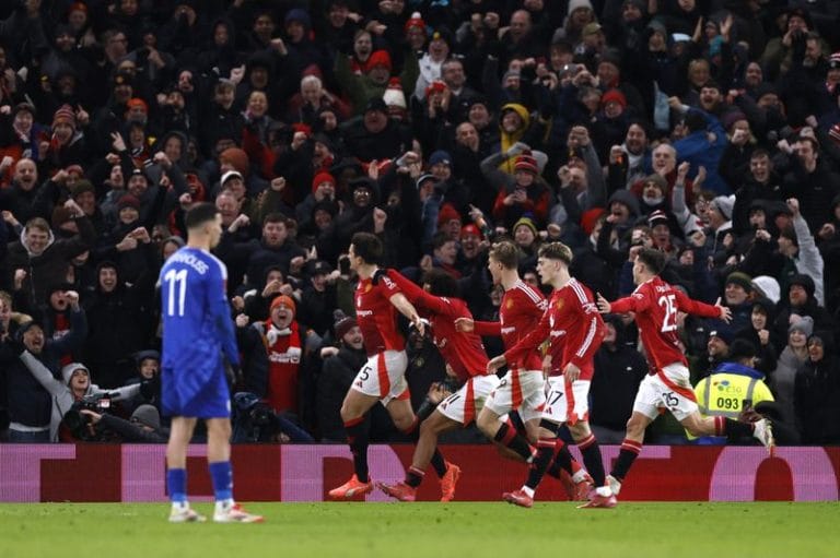 SoccerMaguire heads Manchester United into FA Cup fifth round