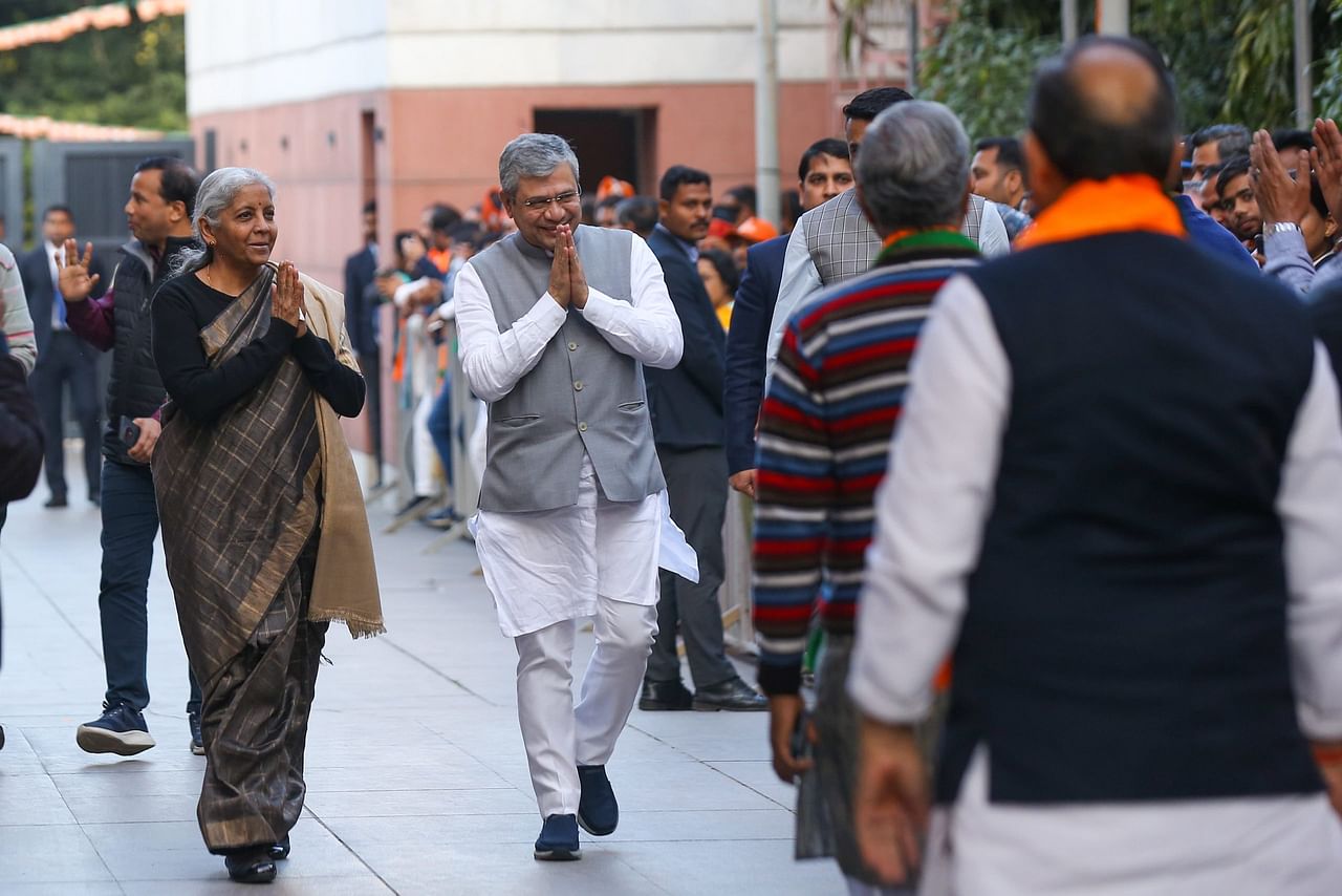 Union Minister Nirmala sitharaman along with Ashwani Vaishnaw arrives at BJP HQ | Suraj Singh Bisht | ThePrint