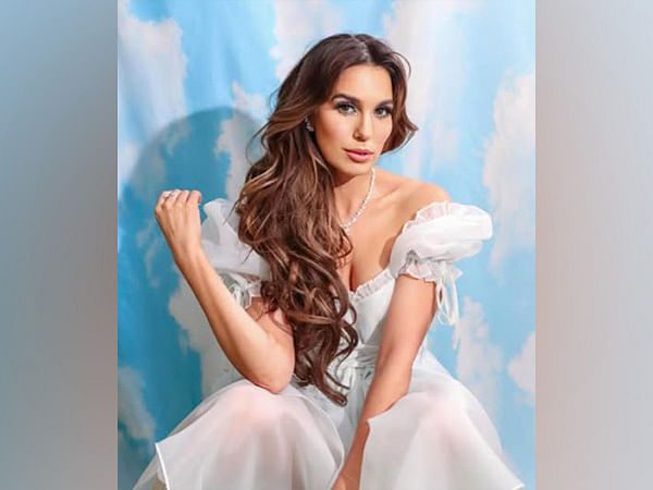 Christy Carlson Romano says her life has 