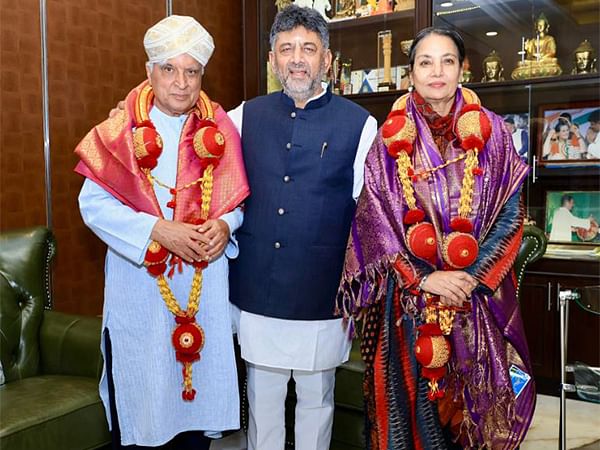 DK Shivakumar meets Shabana Azmi, Javed Akhtar at his residence