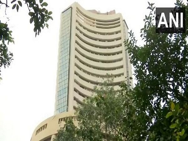 Indian stock markets closed for Eid; other Asian markets face heavy selling pressure