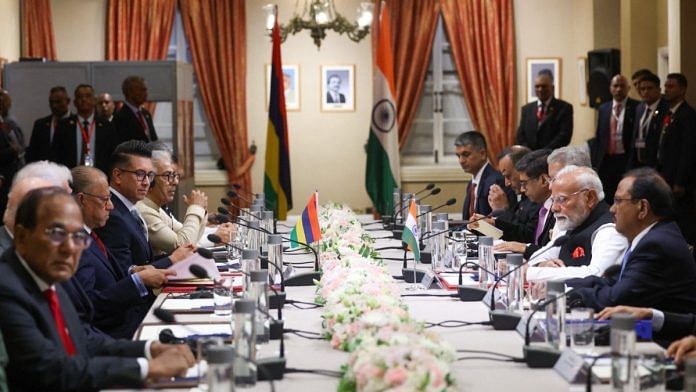 PM Narendra Modi with his Mauritian counterpart Navinchandra Ramgoolam. | @narendramodi/X
