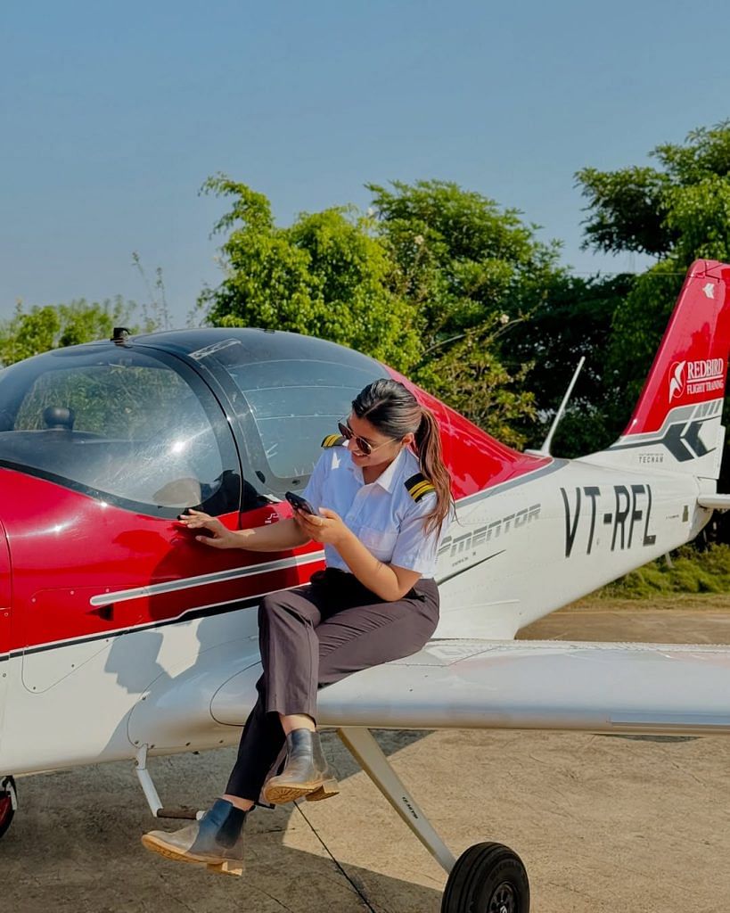 trainee pilots 