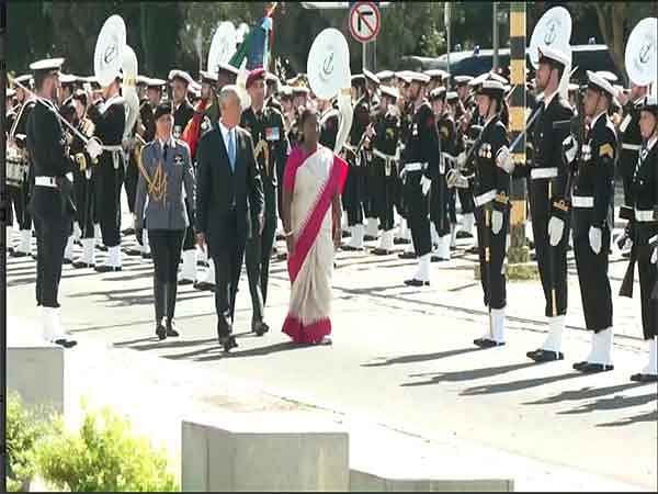 President Murmu recieves Guard of Honour in Lisbon