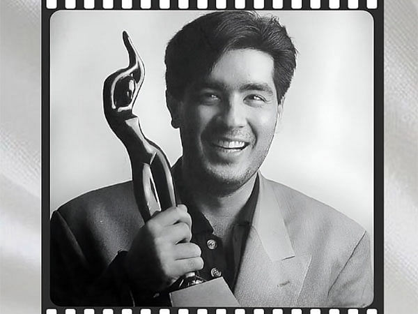 Manish Malhotra recalls winning his first Filmfare Award in 1995