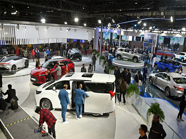 Cost of semiconductor chips per vehicle to double to USD 1200 by 2030 due to tech advancement: NITI Aayog 