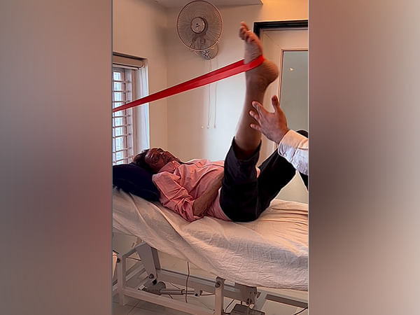 Dharmendra shows his efforts to 'stay fit' as he drops physiotherapy session video