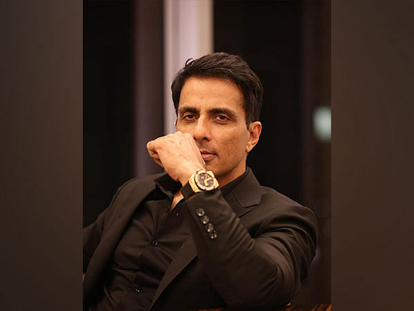 Sonu Sood Foundation offers 100 underprivileged children in Dewas district with educational support