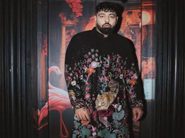 Badshah surprises fans with his groovy dance moves in new song 'Galiyon Ke Galib'