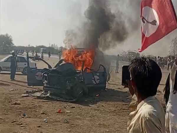 Sindh-Punjab transport blocked for 11th day as protests against Indus canal projects escalate