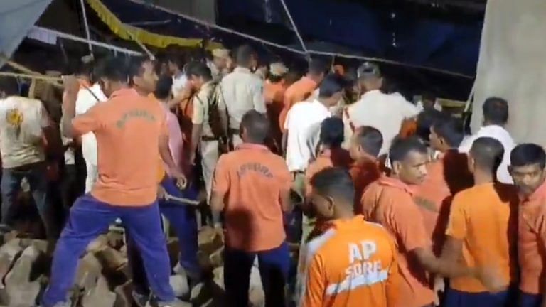 Techie couple from Vizag among 7 killed in wall collapse at Andhra Pradesh’s Simhachalam temple