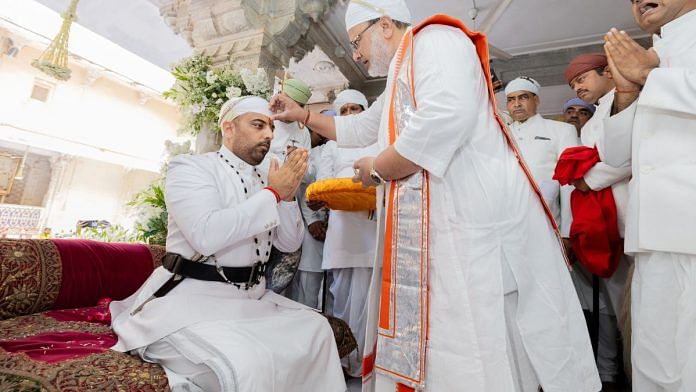 Dr. Lakshyaraj Singh Mewar. | X
