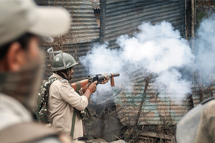 Police, protesters clashed after Eid prayers in Kashmir, September 2017 | Wikimedia Commons