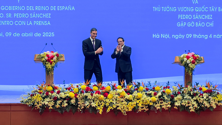 Vietnam, Spain leaders pledge to strengthen economic ties, boost free trade as Trump tariffs hit