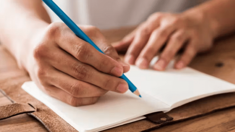 Practicing gratitude can help overcome negativity bias. Here is how