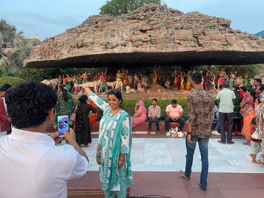 Vrindavan religious tourism 