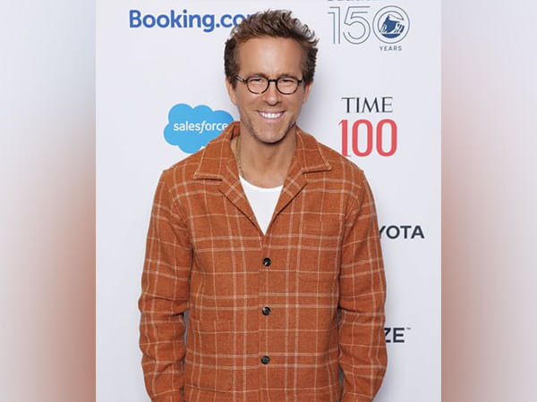 Ryan Reynolds teases 'Deadpool/X-Men' crossover in early stages of development