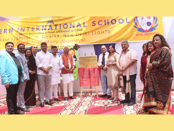 Modern International School Hosts 'Smt. Sushma Nigam Scholar's Award' Ceremony Honouring Student Excellence