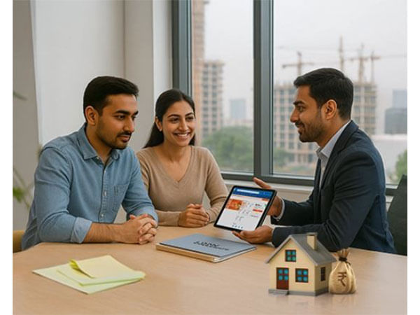 Multiple Home Loan Solutions for Aspiring Buyers Available on Bajaj Markets